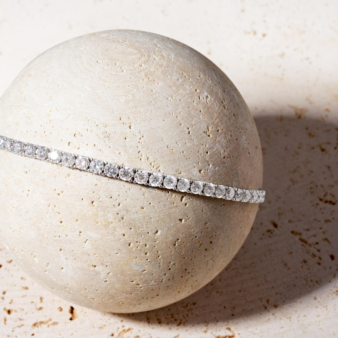 Moissanite vs Diamond: What’s the Real Difference?