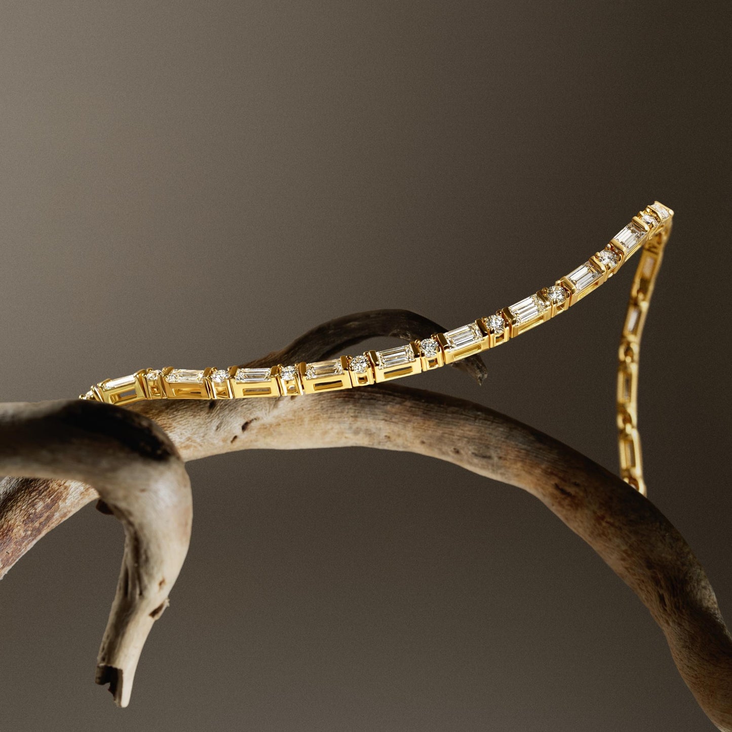 The Baguette Round Tennis Bracelet - 18k Gold Plated